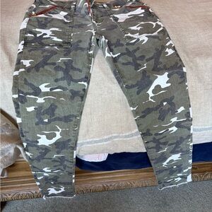 Cropped Camouflage Women's Jeans